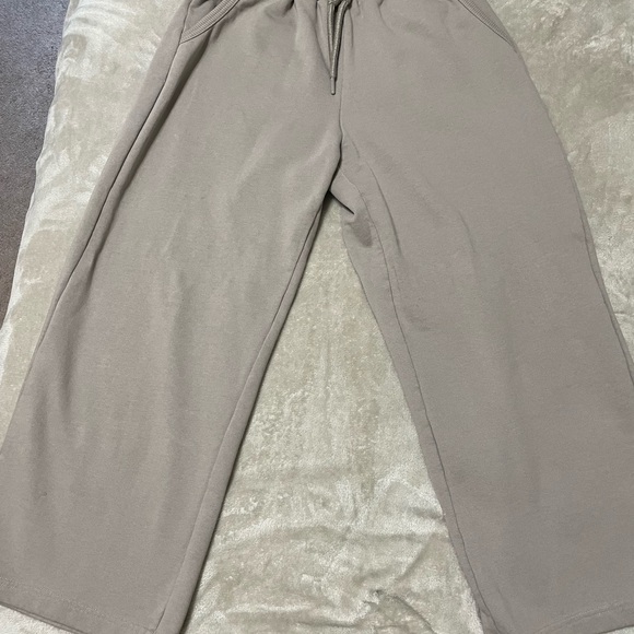 Zara Other - ZARA 🌹PETITE🌹 Wide Leg Sweatpants 🤎